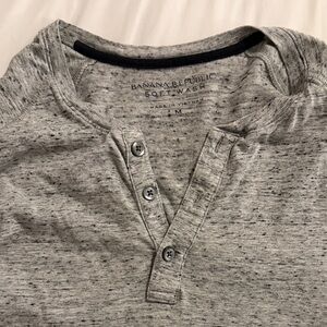 Banana Republic Heathered Gray Henley